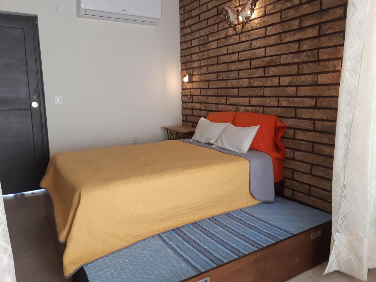 Aguacate Suites Mazatlán Zewnętrze zdjęcie